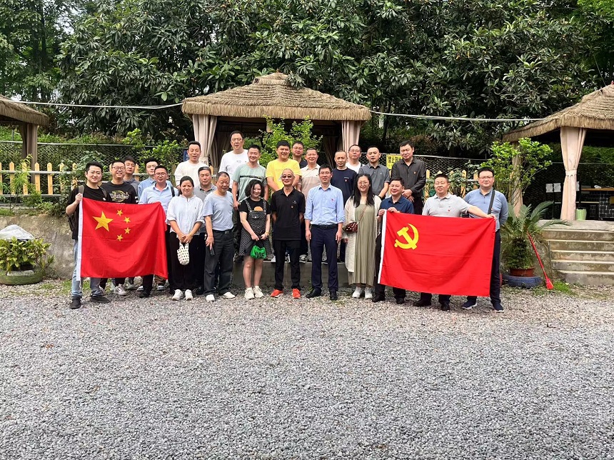 qm球盟会·(中国)球盟会重机.jpg