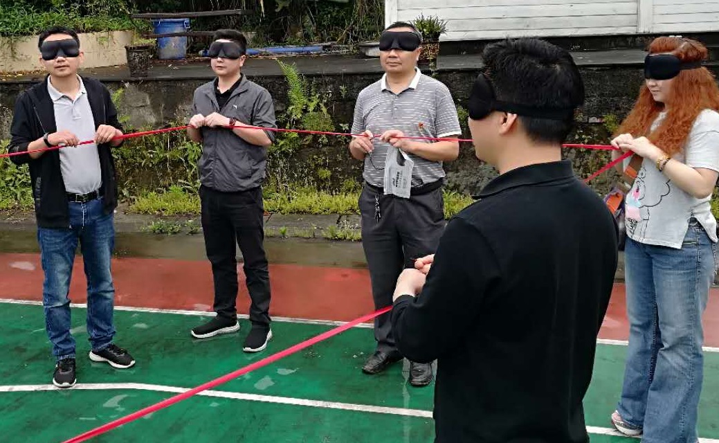 qm球盟会·(中国)球盟会重机活动.jpg